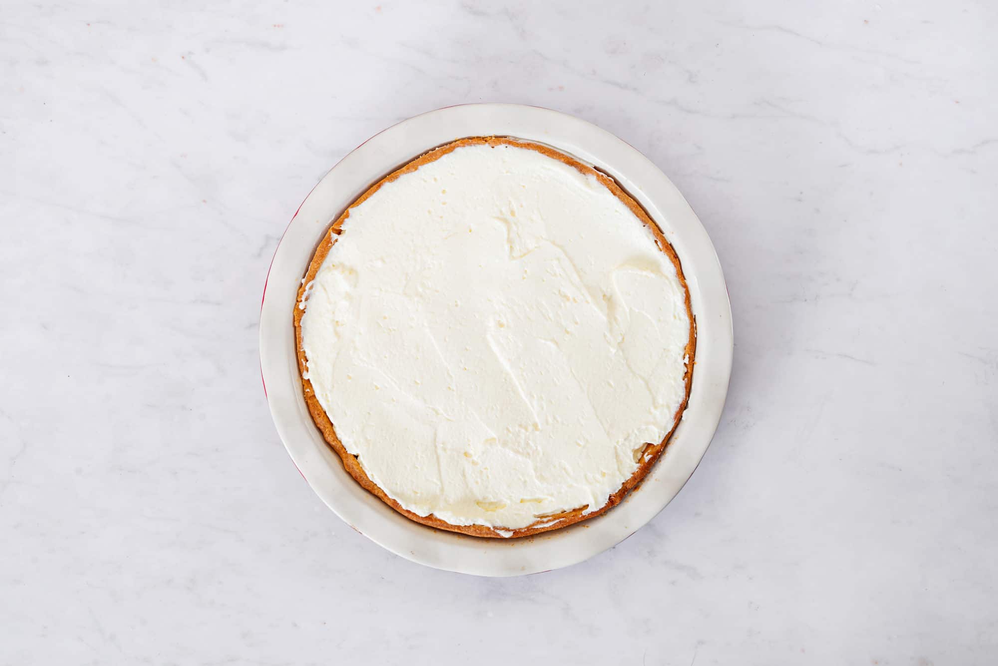 cheesecake-crust-and-filling-in-a-baking-dish