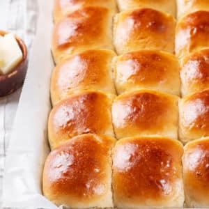 dinner-rolls-baking-sheet-on-a-towel