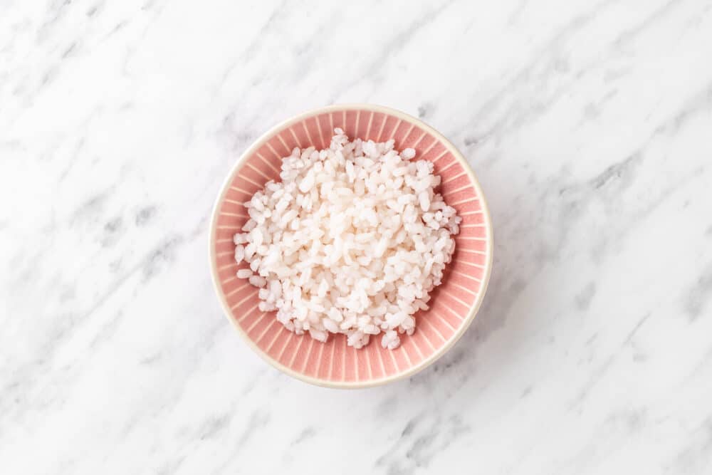 Cooked rice in a bowl.