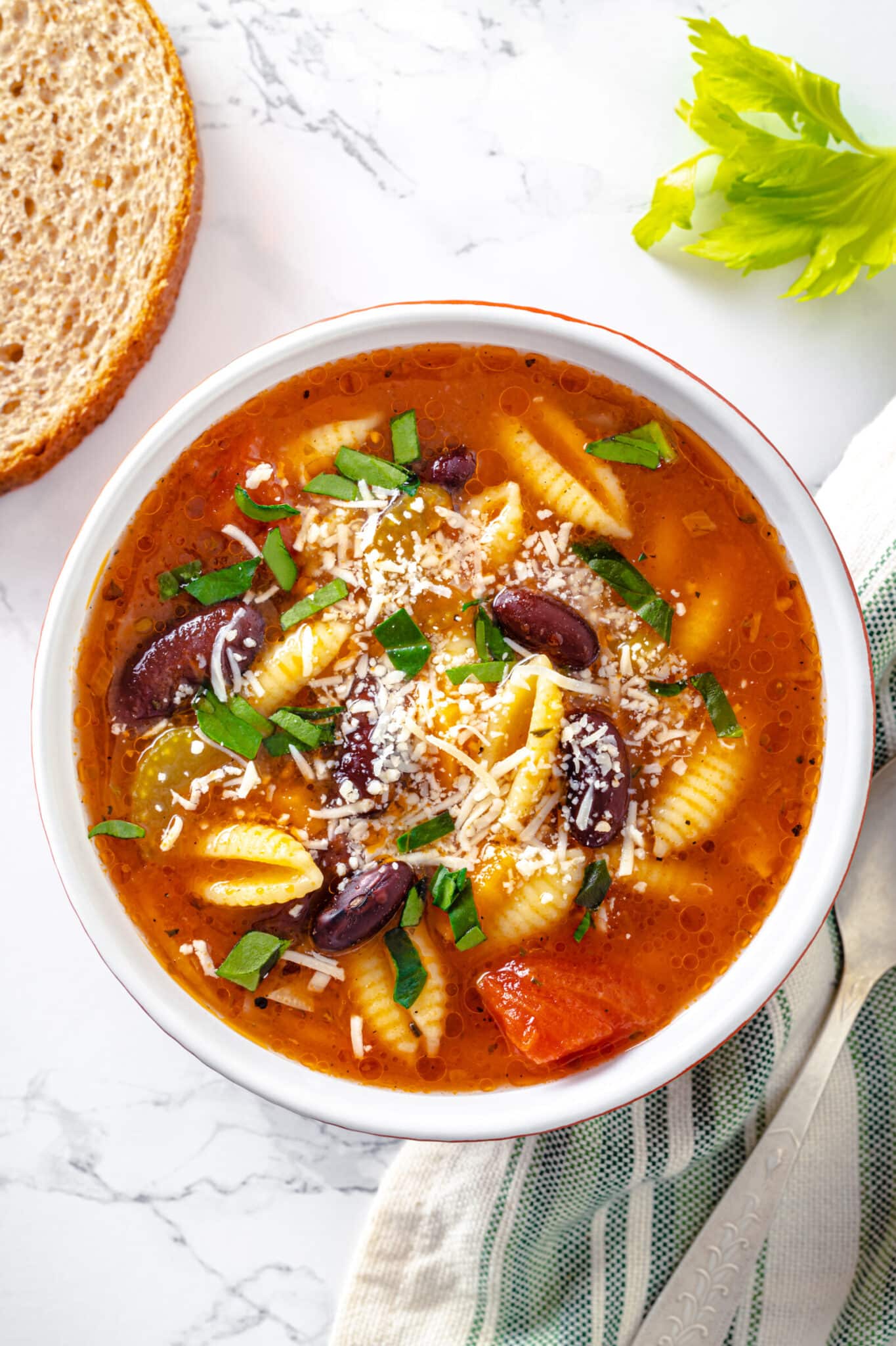 Simple One Pot Minestrone Soup